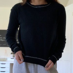 Brandy Melville Crewneck!
